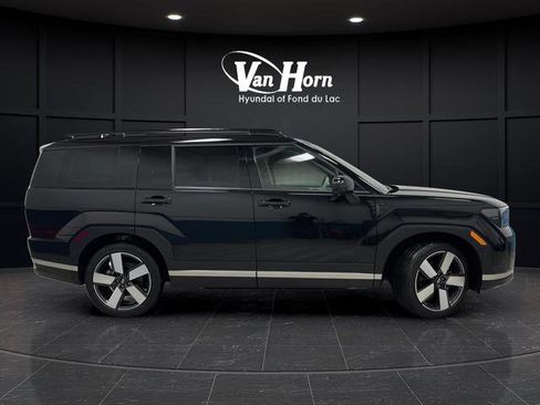 Used 2024 Hyundai Santa Fe Limited image 2