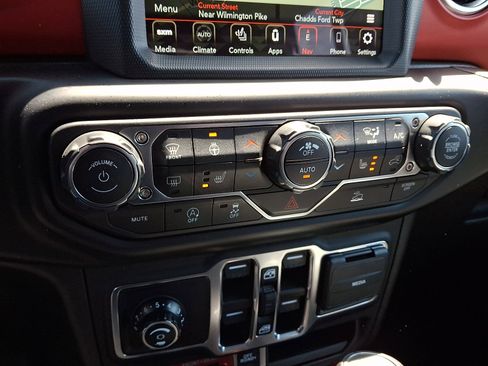Used 2020 Jeep Gladiator Rubicon AWD/4WD image 19
