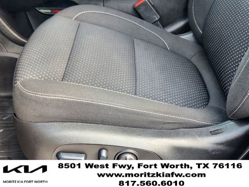 Used 2023 GMC Acadia SLE w/ Driver Convenience Package FWD image 23