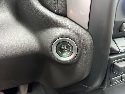 Used 2022 Chevrolet Silverado 1500 RST image 16