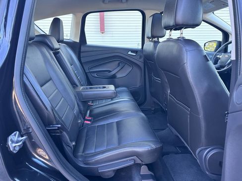 Used 2015 Ford C-MAX Energi SEL w/ Equipment Group 303A FWD image 28