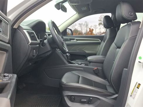 Used 2022 Volkswagen Atlas SE image 17