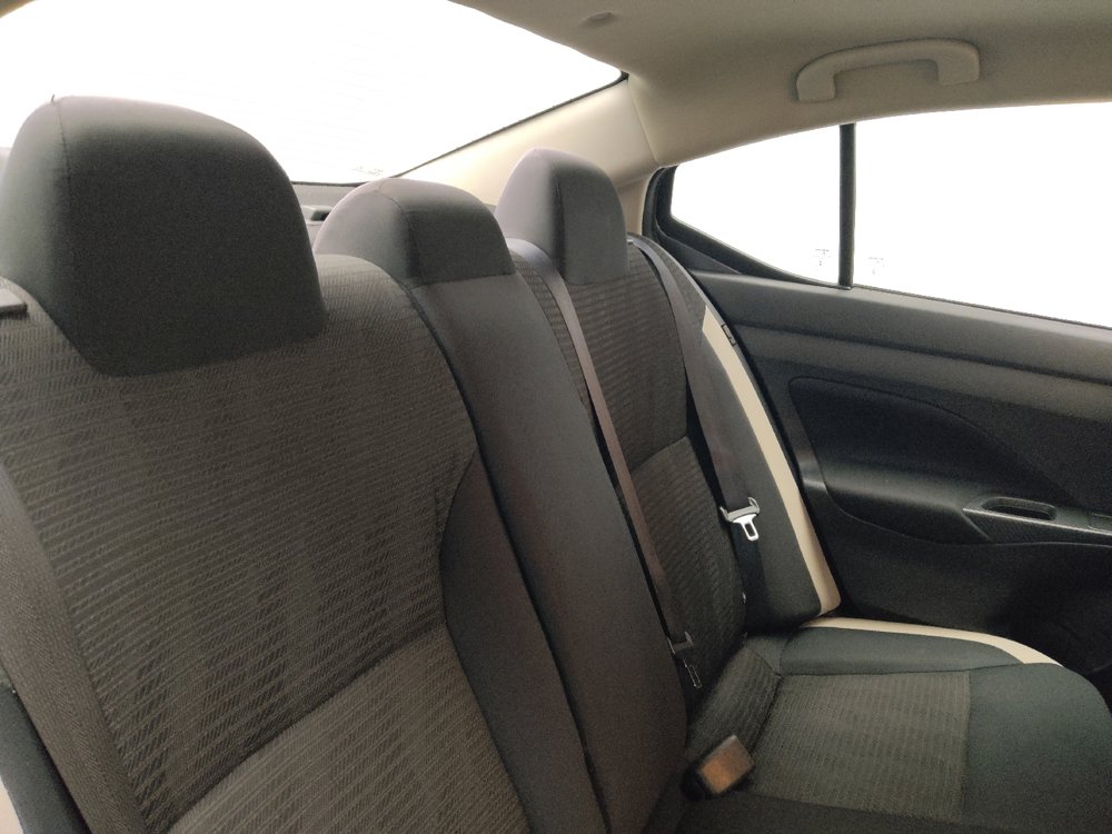 Used 2021 Nissan Versa SV FWD image 19