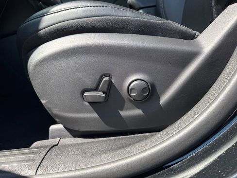 Used 2022 Jeep Cherokee Latitude Lux image 25