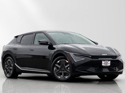 Used 2025 Kia EV6 Light