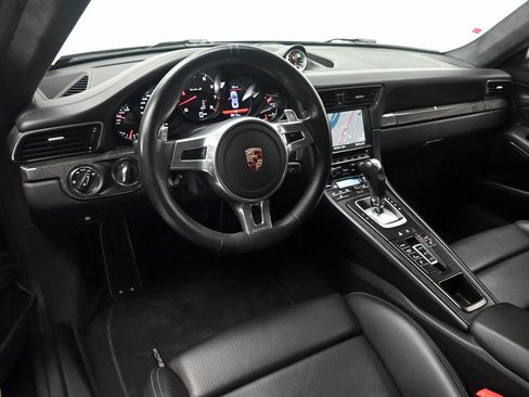 Used 2014 Porsche 911 Turbo S image 11