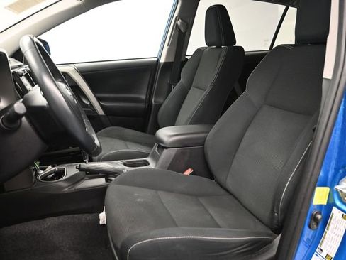 Used 2018 Toyota RAV4 XLE w/ Plus Extra Value Package image 10