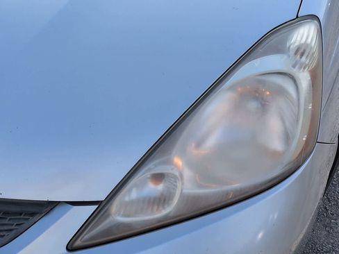 Used 2011 Honda Fit Sport image 11