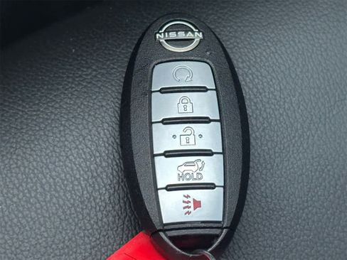 Used 2022 Nissan Rogue SL image 28