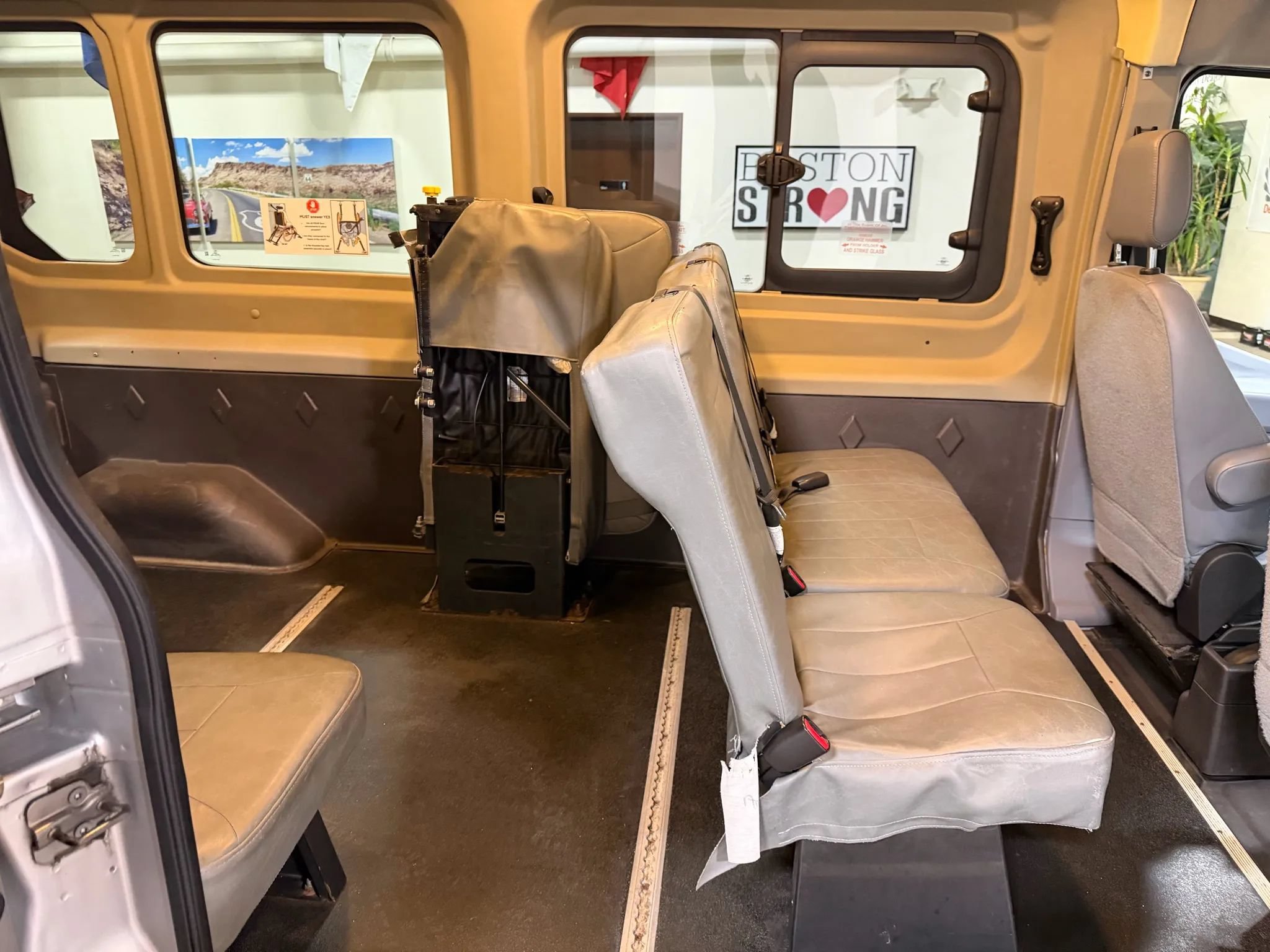 Used 2015 Ford Transit 250 148 Medium Roof RWD image 31