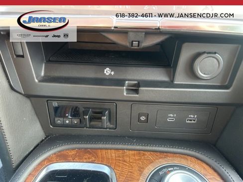 Used 2023 Nissan Armada SL w/ Cargo Package image 29