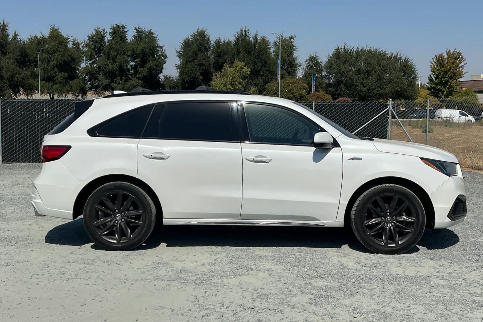 Used 2020 Acura MDX w/ Technology Package AWD/4WD image 9