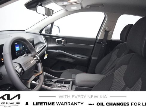 New 2026 Kia Sorento LX FWD image 10
