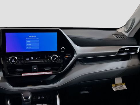 New 2026 Toyota Highlander Limited AWD/4WD image 23