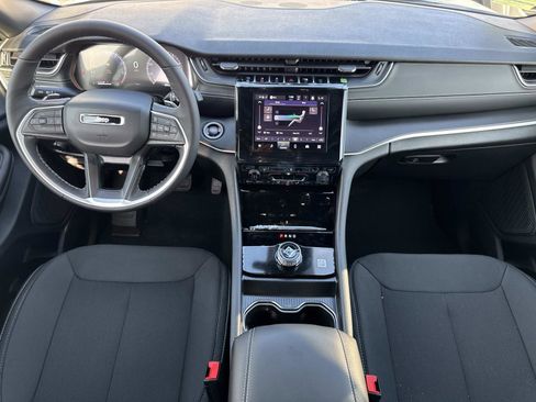 New 2026 Jeep Grand Cherokee L 2WD image 6