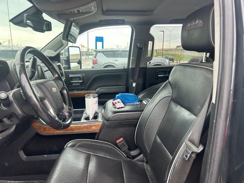 Used 2019 Chevrolet Silverado 3500 High Country w/ Duramax Plus Package AWD/4WD image 9
