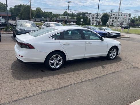 Used 2024 Honda Accord LX image 19