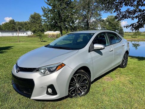Used 2016 Toyota Corolla S FWD image 1