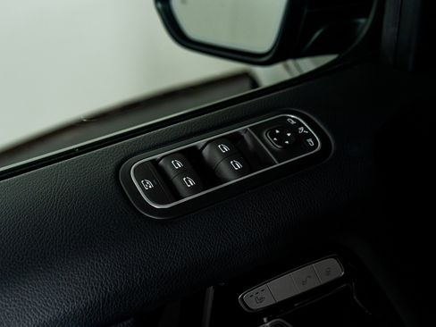 Used 2024 Mercedes-Benz G 550 G 550 image 52