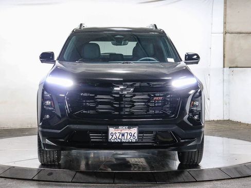 Used 2025 Chevrolet Equinox RS w/ Safety and Technology Package FWD image 6