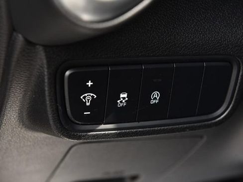 Used 2024 Kia Soul LX w/ Option Group 015 FWD image 10