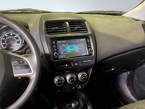 Used 2022 Mitsubishi Outlander Sport S image 9