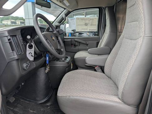New 2025 Chevrolet Express 3500 w/ Power Convenience Package image 10