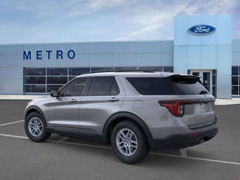 New 2026 Ford Explorer Active image 5