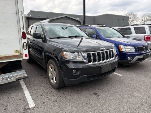 Used 2013 Jeep Grand Cherokee Laredo image 4