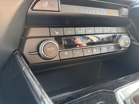 Used 2023 MAZDA CX-9 Carbon Edition image 22