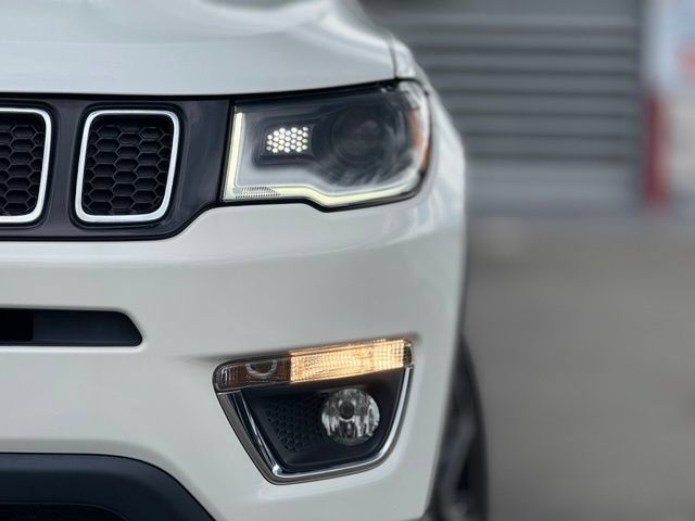 Used 2021 Jeep Compass Limited w/ Elite Exterior Group AWD/4WD image 11