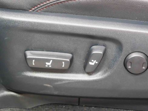 Used 2023 Toyota 4Runner TRD Off-Road Premium w/ Moonroof Package AWD/4WD image 29