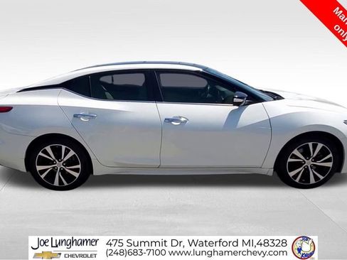 Used 2017 Nissan Maxima Platinum FWD image 10