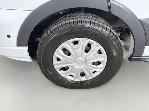 Used 2024 Ford Transit 350 XLT image 15