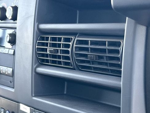 New 2025 GMC Savana 3500 w/ Power Convenience Package RWD image 20