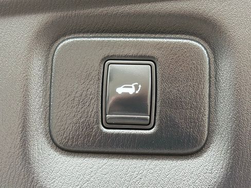 Used 2019 INFINITI QX60 Luxe w/ Essential Package image 15