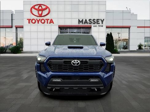 Used 2024 Toyota Tacoma TRD Sport image 30