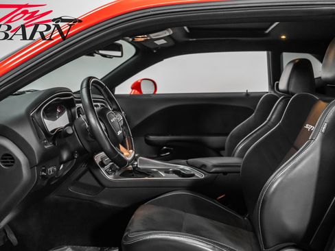 Used 2017 Dodge Challenger SRT Hellcat image 26