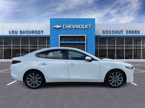 Used 2024 MAZDA MAZDA3 s image 9