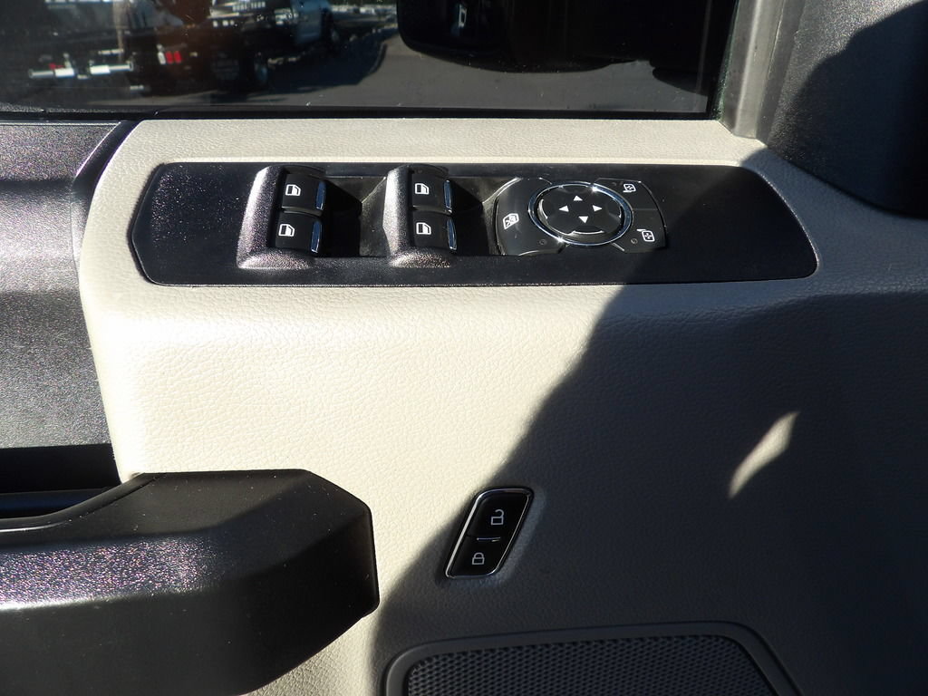 Used 2019 Ford F550 4x4 Crew Cab Super Duty image 15