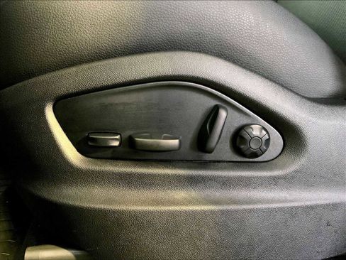 Certified 2026 Porsche Cayenne AWD/4WD image 39