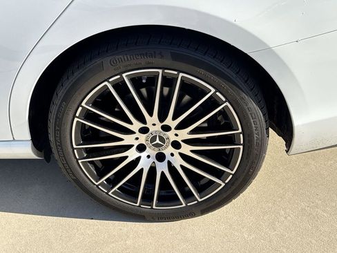 Used 2023 Mercedes-Benz C 300 Sedan image 31