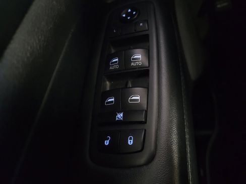 Used 2020 Jeep Grand Cherokee Laredo image 27