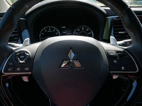Used 2020 Mitsubishi Outlander GT AWD/4WD image 24