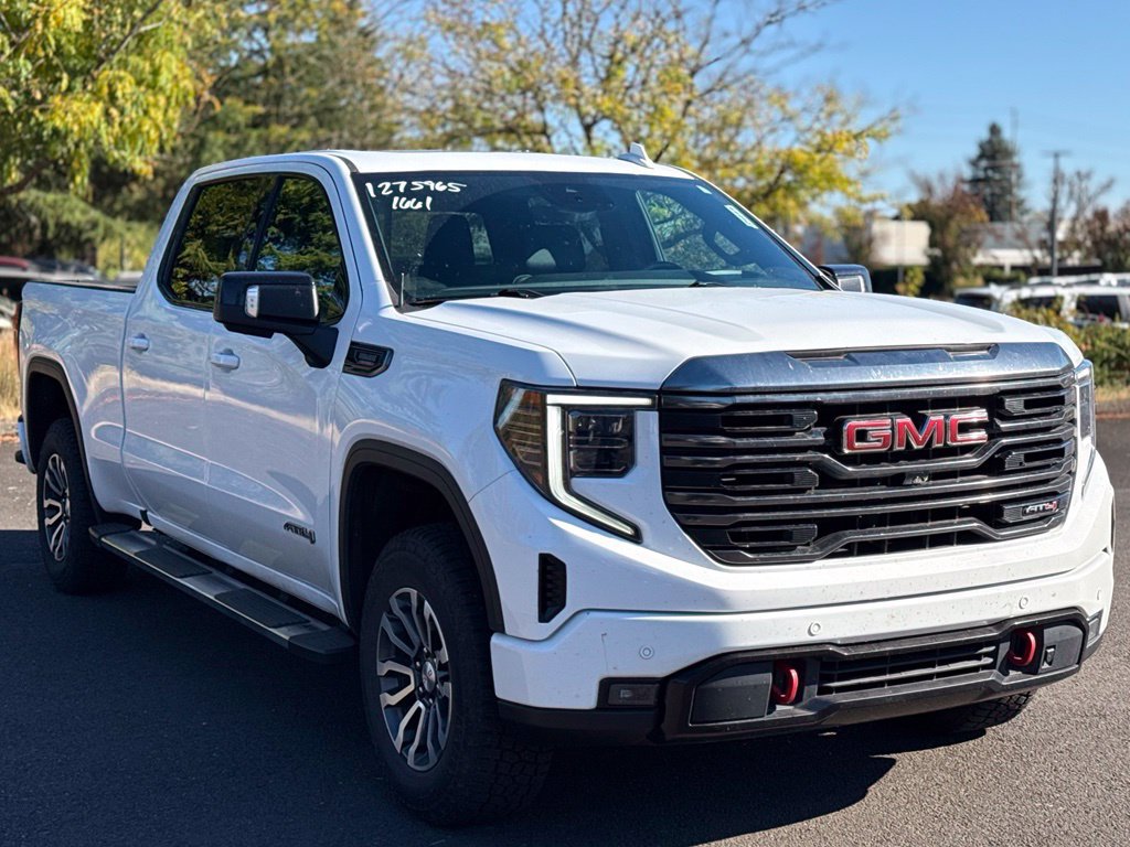 Used 2023 GMC Sierra 1500 AT4 w/ Technology Package AWD/4WD image 7