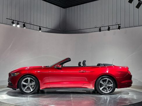 Used 2015 Ford Mustang Convertible w/ Equipment Group 051A RWD image 8