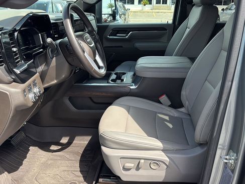 Used 2024 GMC Sierra 2500 SLT w/ SLT Premium Package image 15