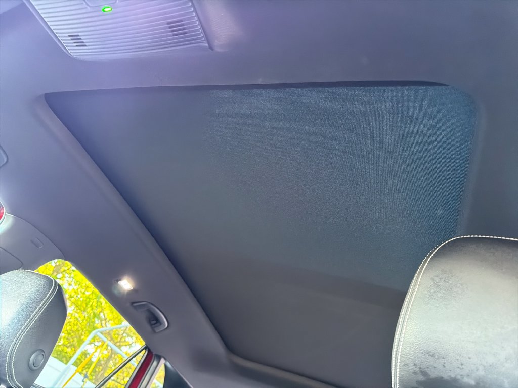 Used 2025 Volkswagen Atlas Cross Sport SE w/ Panoramic Sunroof Package FWD image 22