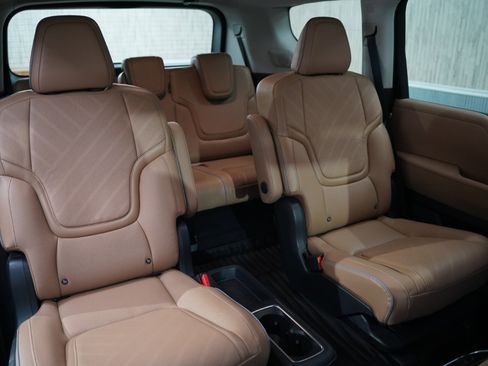 Used 2025 INFINITI QX80 Luxe image 33
