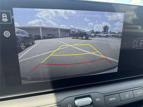 Used 2025 Kia K4 FWD image 25